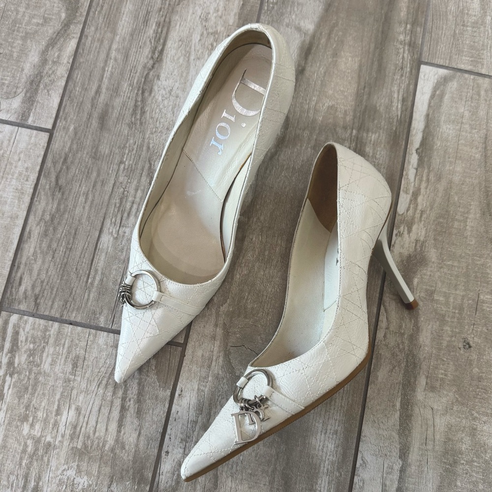 Dior charm pumps Y2K
